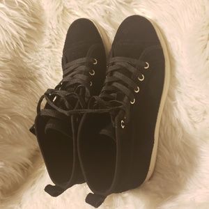 Koolaburra by UGG high top suede kellen sneakers